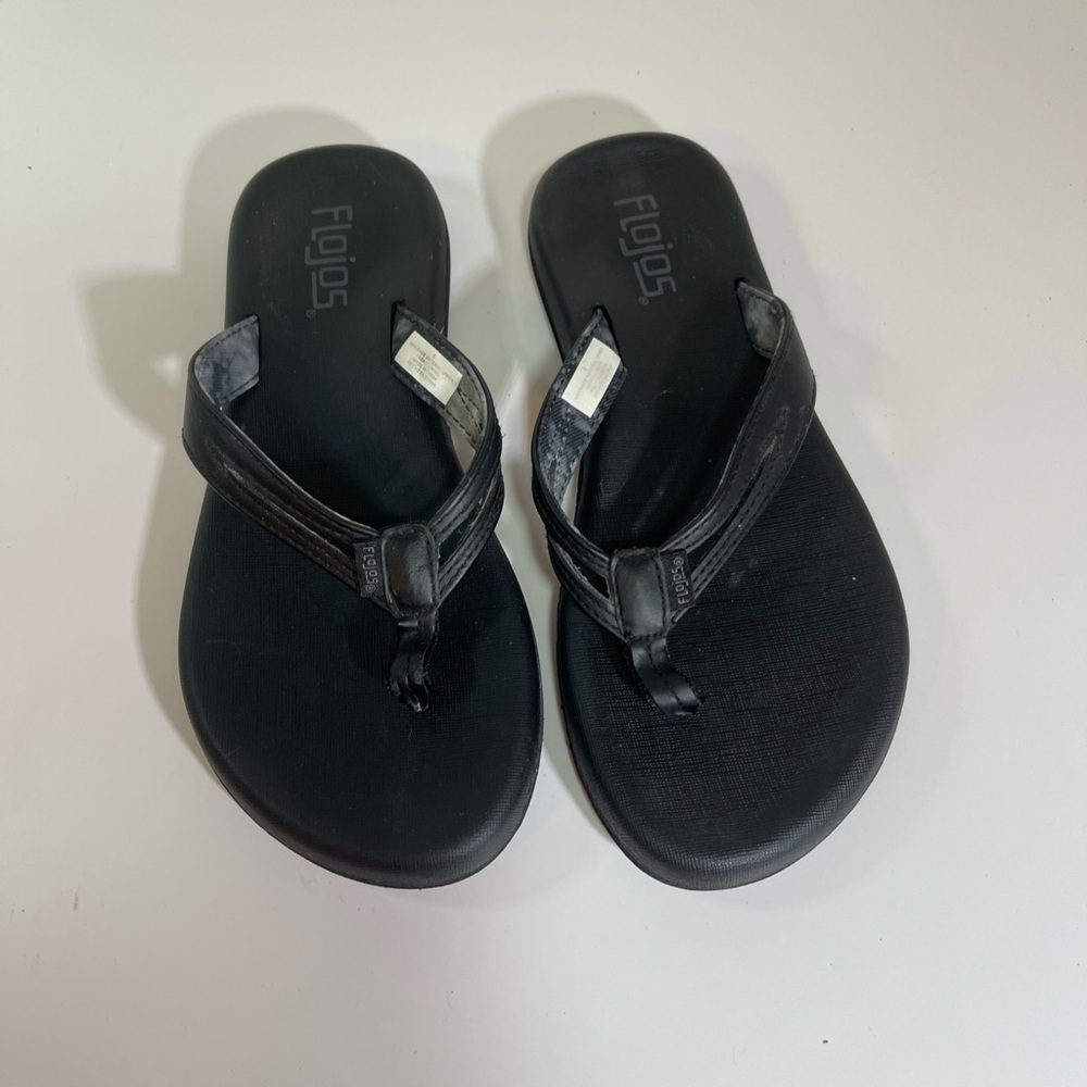 Women’s FLOJOS Black flip flop Sandals Arch Support Yoga Foam Footbed Sz 6 EUC